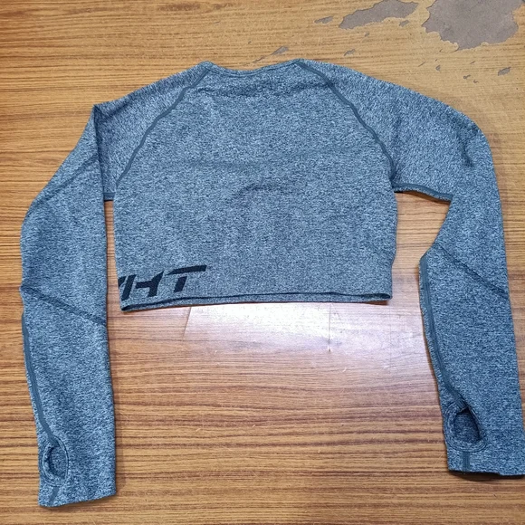 Echt Tops Echt Arise Scrunch Cropped Long Sleeve - Picture 6 of 6